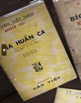 Sách Gia Huấn Ca